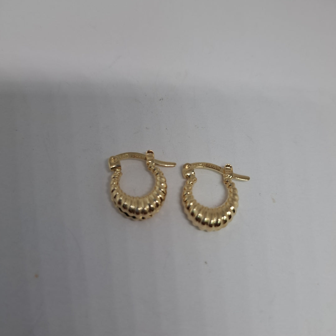 ARETES ARRACADA ESTRIADAS 14K 1.1 GR (NUEVO)