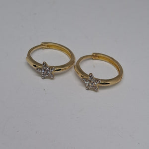 ARETES ARRACADAS FIG ESTRELLA CIRCONIAS 10K 1.7 GR (NUEVO)