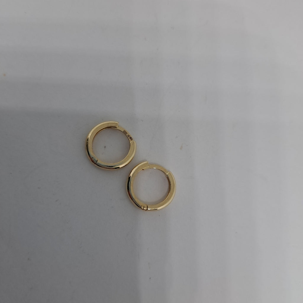 ARETES HUGGIES LISAS 14K 1.4 GR (NUEVO)