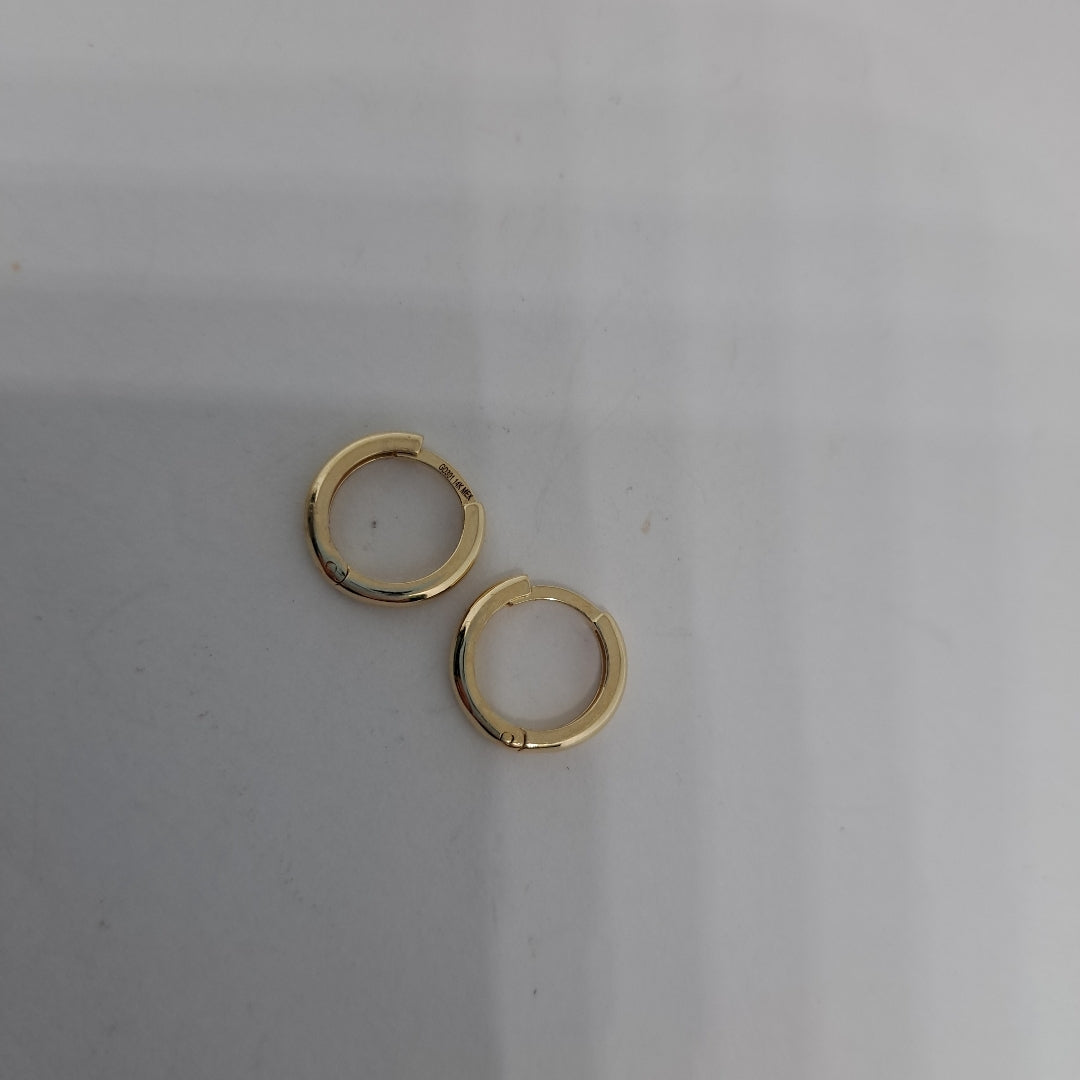 ARETES HUGGIES LISAS 14K 1.4 GR (NUEVO)