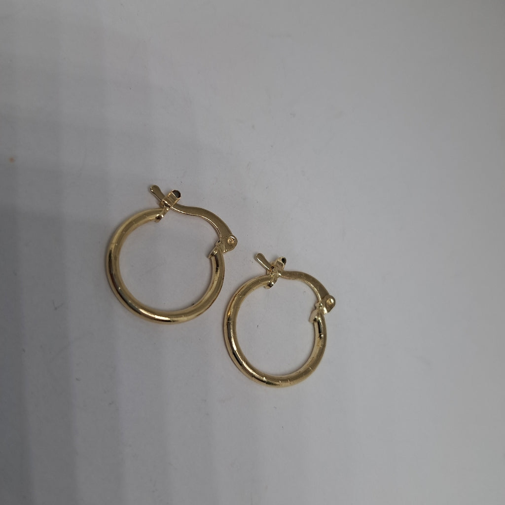 ARETES ARRACADAS ESTRIADAS 14K 1.4 GR (NUEVO)