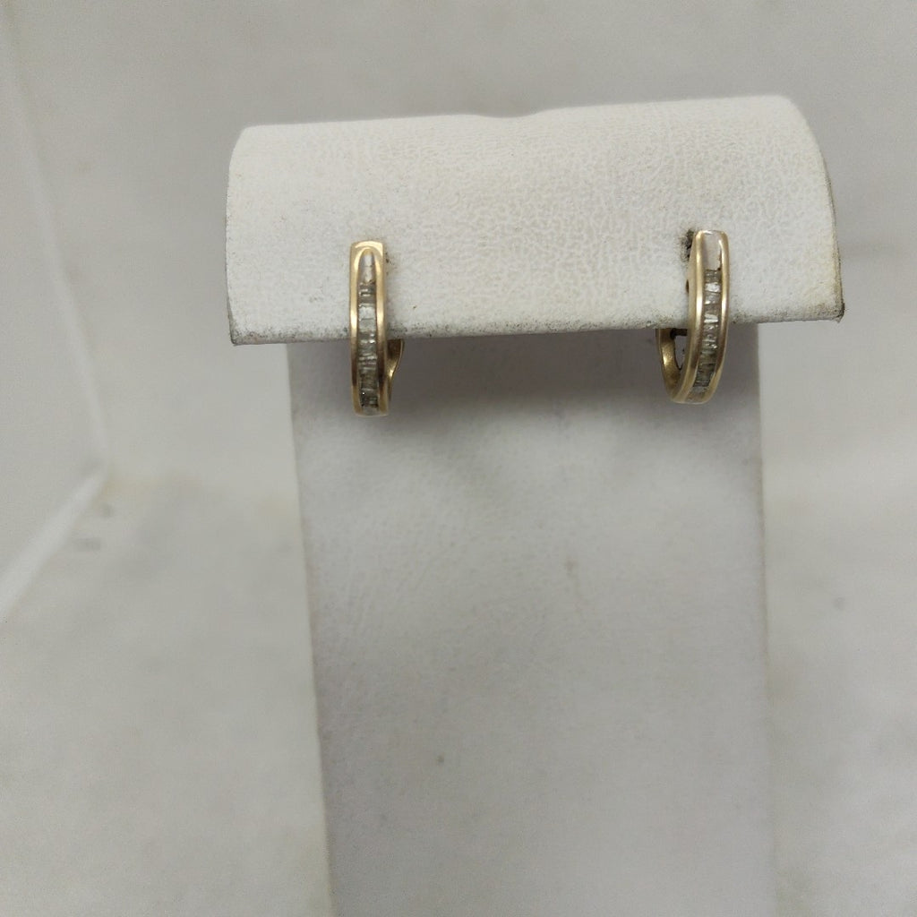 ARETES PAR ORO 10 K 2.8 GRMS (SEMINUEVO)