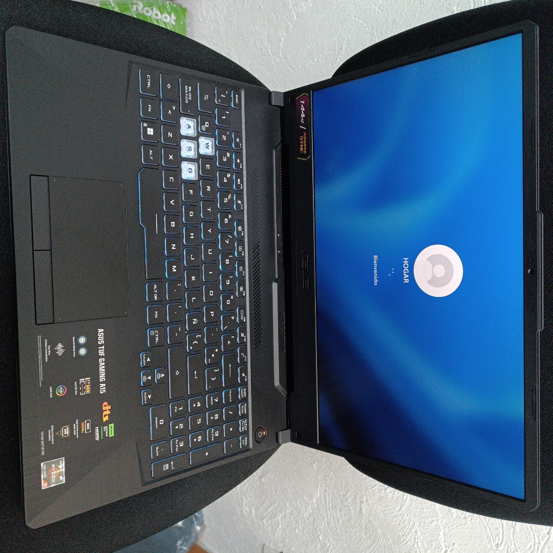LAPTOP ASUS TUF GAMING FA506NF-HN063W (2024) 512 GB SSD 40 GB RAM (SEMINUEVO)