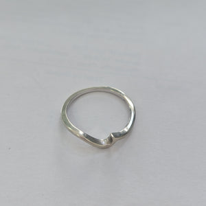 ANILLO ORO BLANCO 10 K 1.5 GRMS (SEMINUEVO)