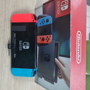 CONSOLA DE VIDEOJUEGO NINTENDO SWITCH 1.1 32 GB (SEMINUEVO)