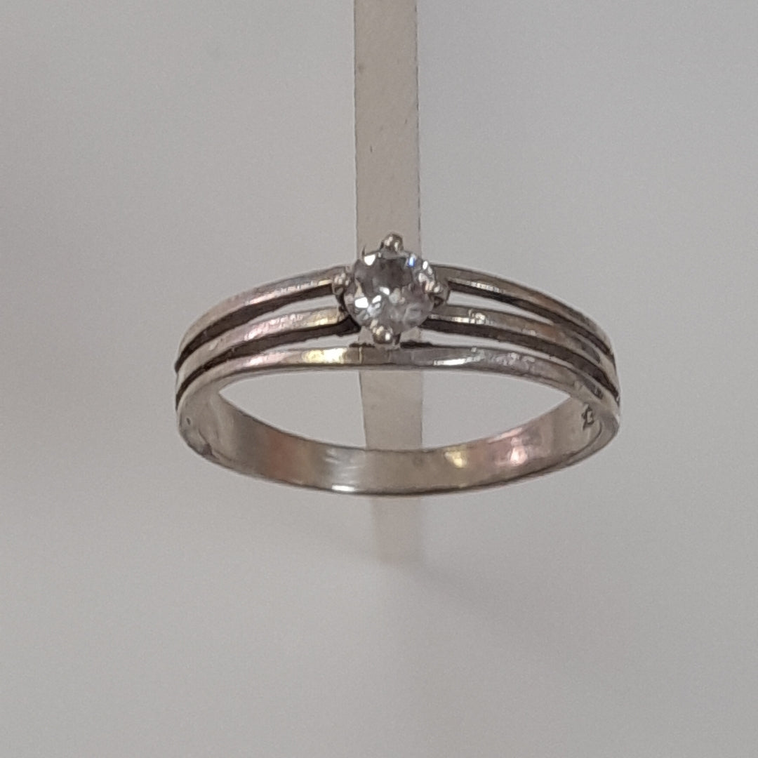 ANILLITO PLATA 1.9 GRMS (SEMINUEVO)