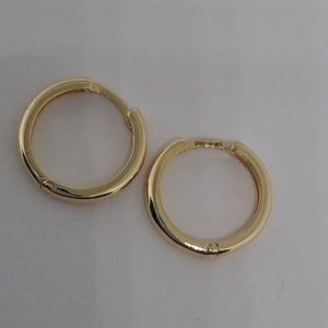 ARETES HUGGIES LISAS 14K 1.6 GR (NUEVO)