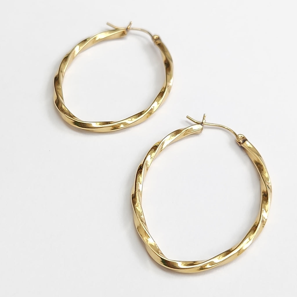 ARRACADAS PAR ORO 14 K 3.2 GRMS (SEMINUEVO)