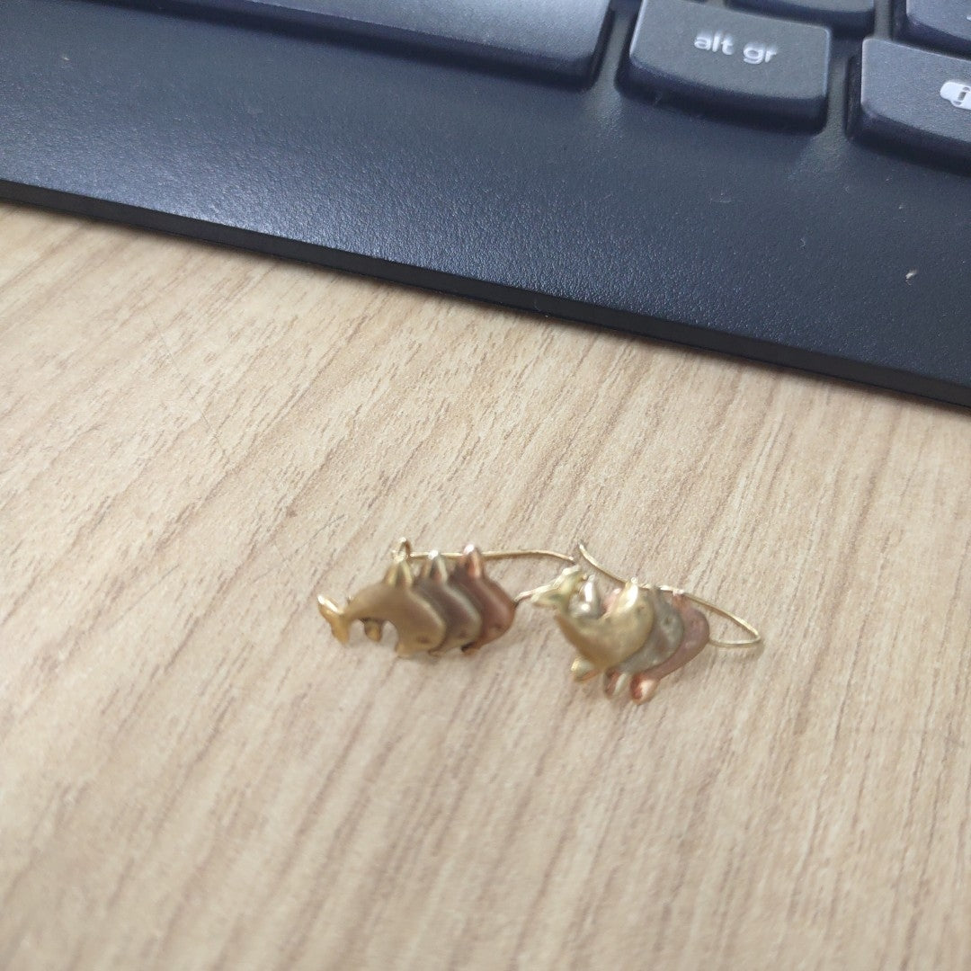 ARETES PAR ORO 8 K 0.6 GRMS (SEMINUEVO)