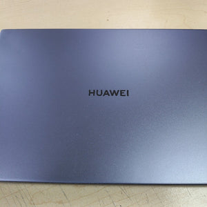 LAPTOP HUAWEI MATEBOOK D14 MDF-X (2024) 256 GB 8 GB RAM (SEMINUEVO)