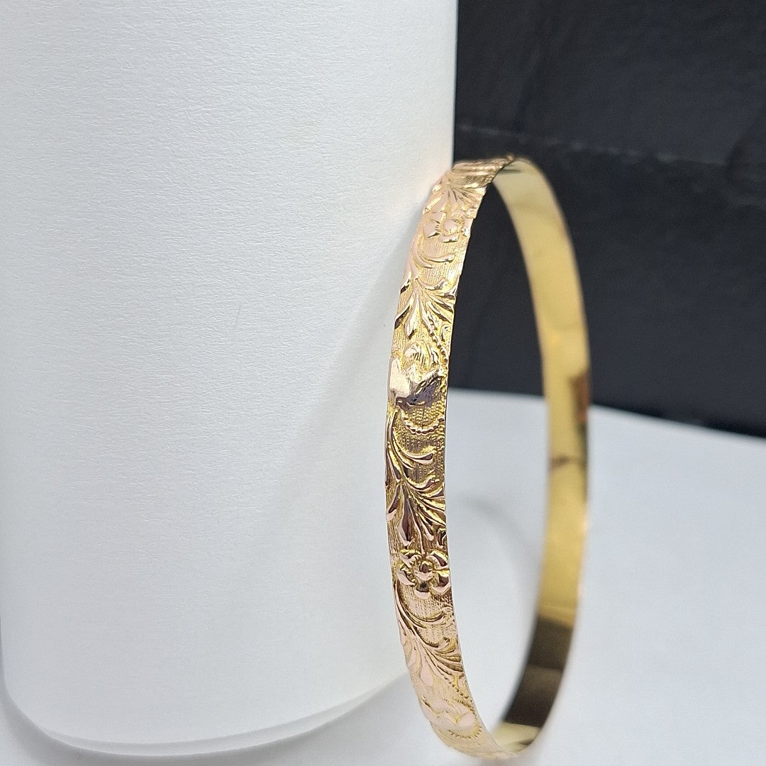 PULSERA RIGIDA ORO 10 K 9.8 GRMS (SEMINUEVO)