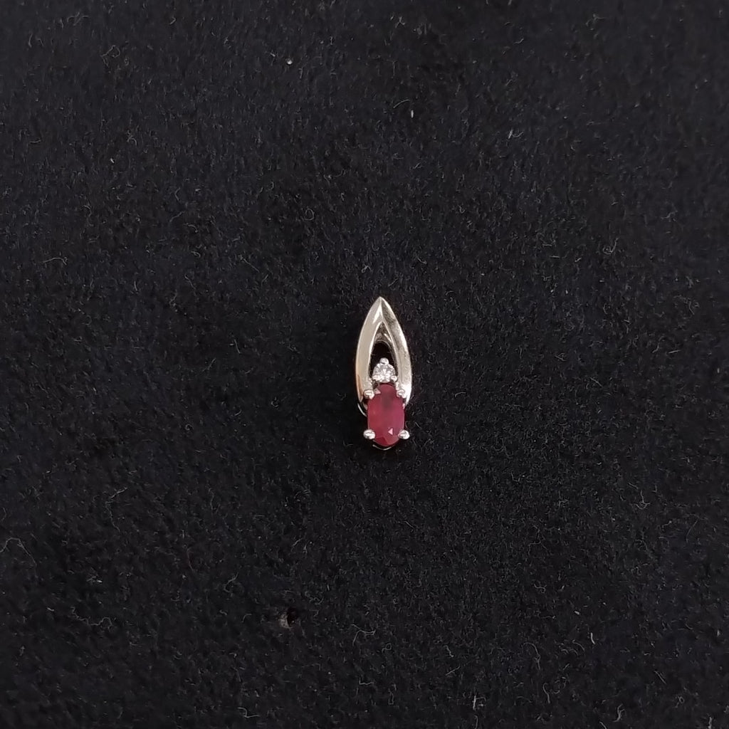 DIJE ORO BLANCO 14 K 0,90 GRMS (SEMINUEVO)