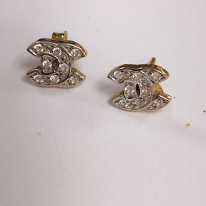 ARETES PAR ORO 14 K 1.8 GRMS (SEMINUEVO)
