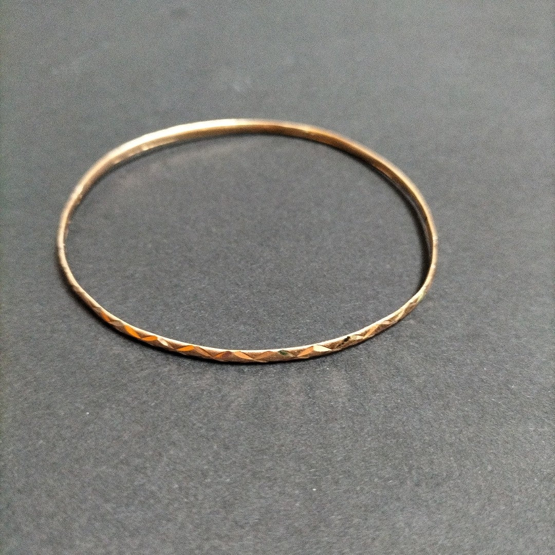 PULSERA RIGIDA ORO 10 K 3.9 GRMS (SEMINUEVO)