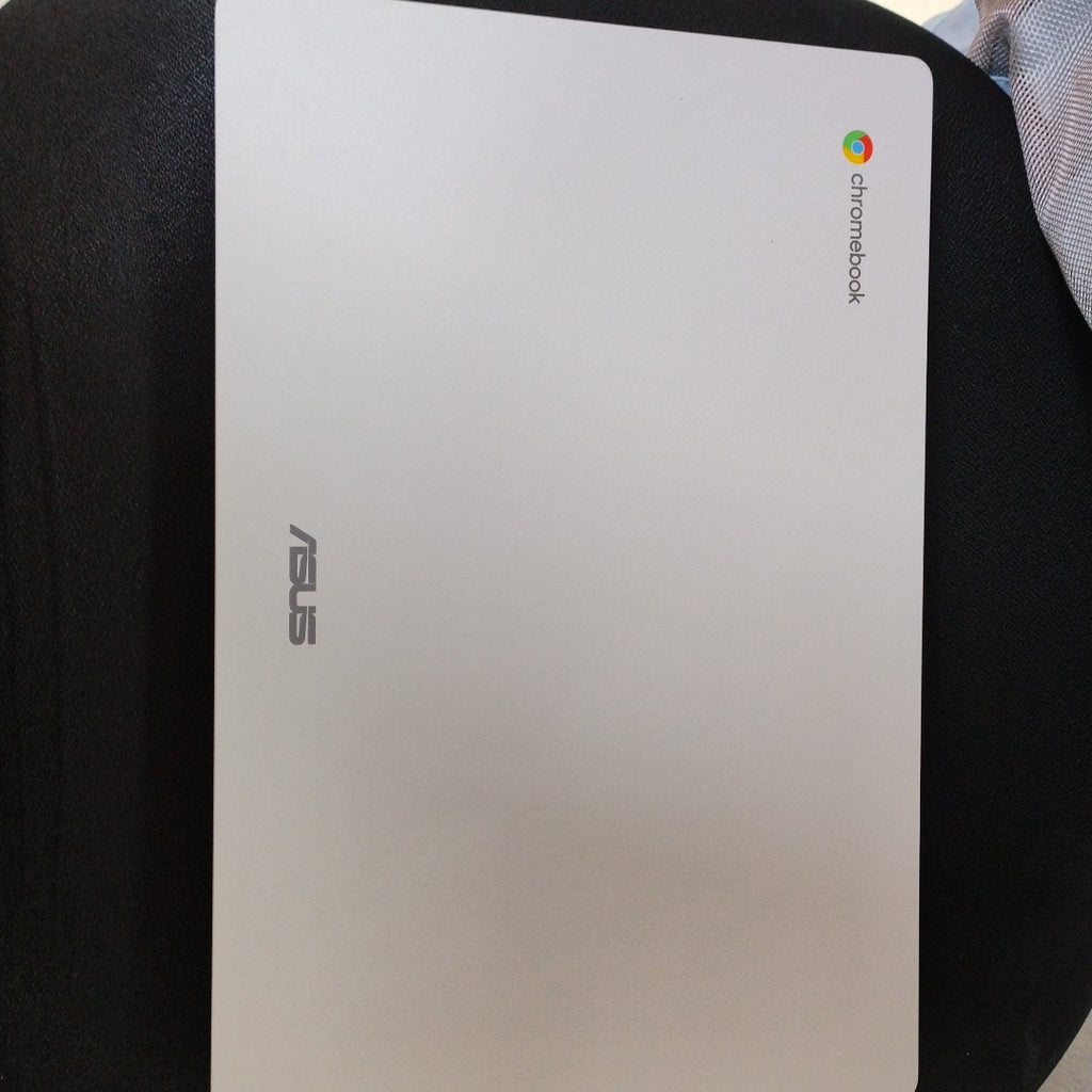 LAPTOP ASUS CROMEBOOK CX1405CTA C8G128-C1 (2025) 128 GB 8 GB RAM (SEMINUEVO)