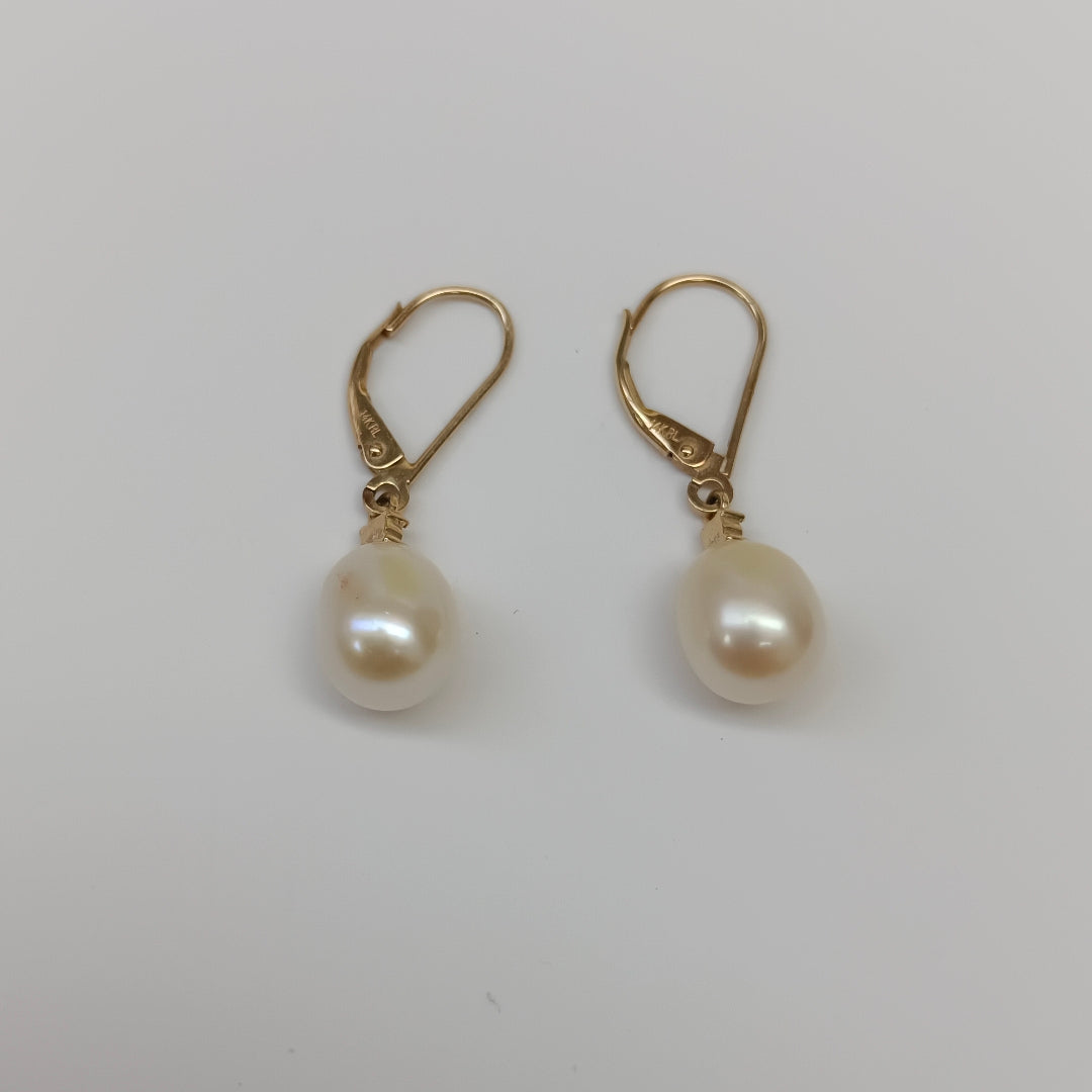 ARETES PAR ORO 14 K 2.7 GRMS (SEMINUEVO)