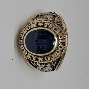 ANILLO DE GRADUACIÓN ORO 8 K 13.6 GRMS (SEMINUEVO)