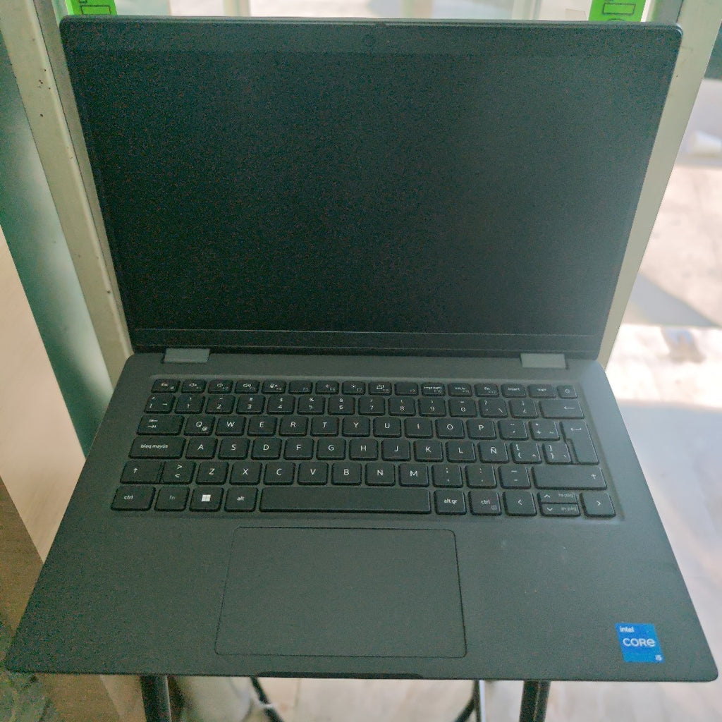 LAPTOP DELL LATITUDE 3440 (2024) 512 GB SSD 8 GB RAM (SEMINUEVO)