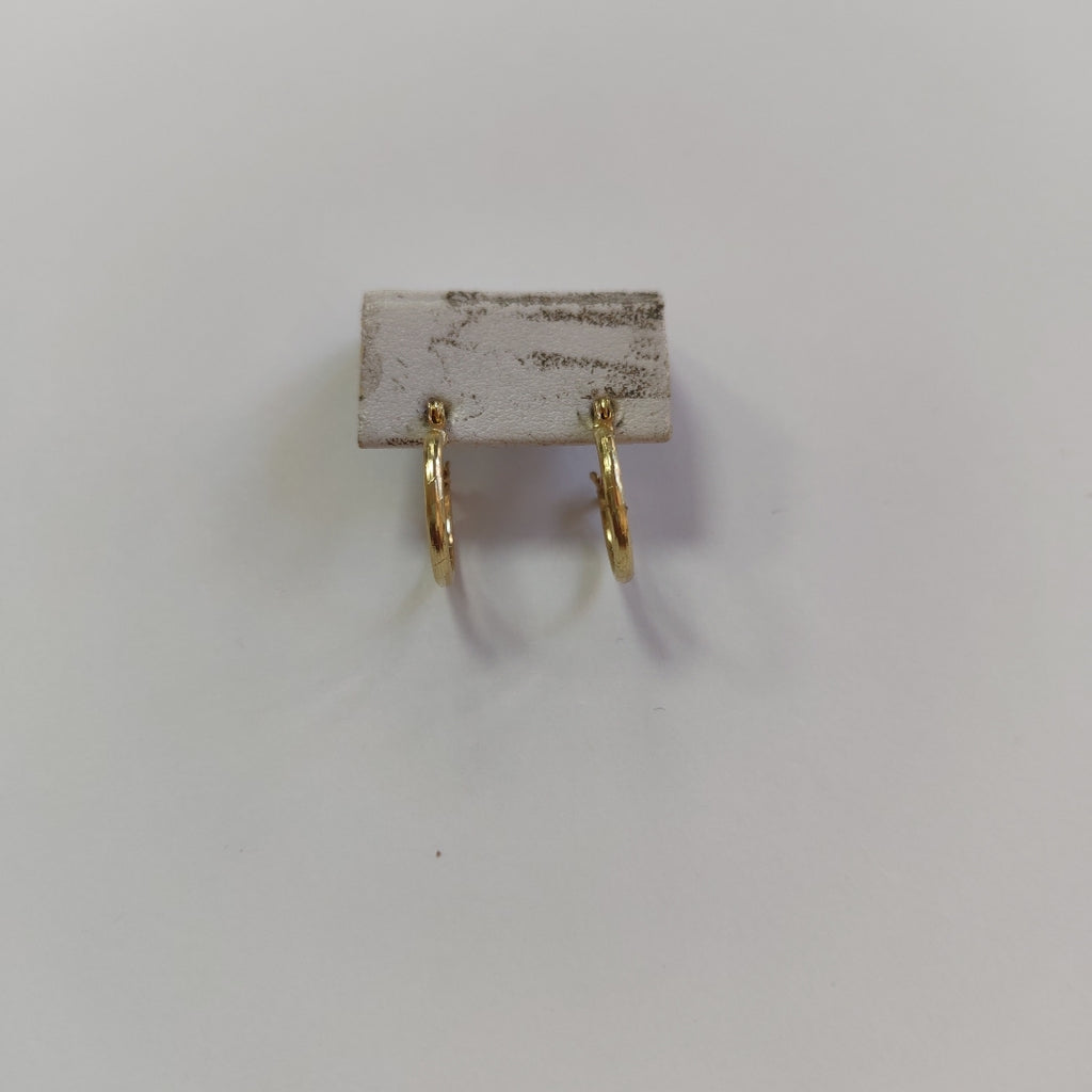 ARETES ARRACADAS ESTRIADAS 14K 1.4 GR (NUEVO)