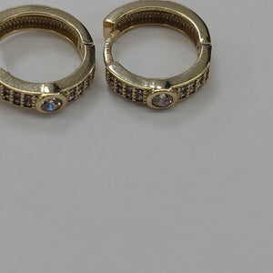 ARETES ARRACADAS C CIRCONIAS 10K 2.7 GR (NUEVO)