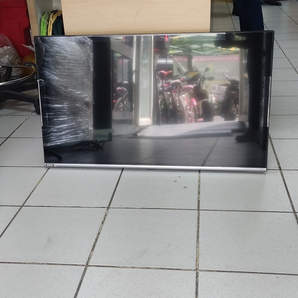 PANTALLA HYUNDAI HYLED4321AIM 43" LED FULL HD (SEMINUEVO)