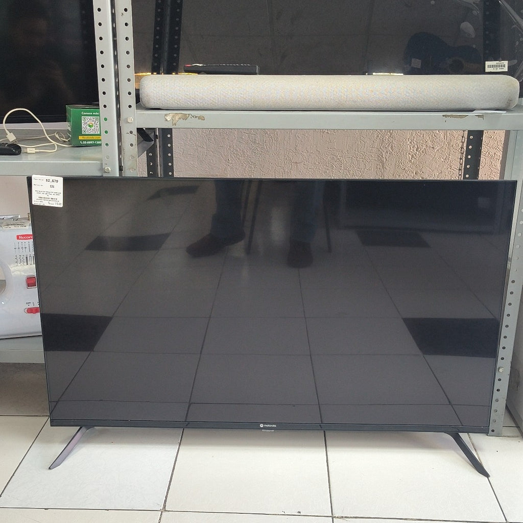PANTALLA MOTOROLA MOT43NFLE05 (2025) 43" LED FULL HD (SEMINUEVO)