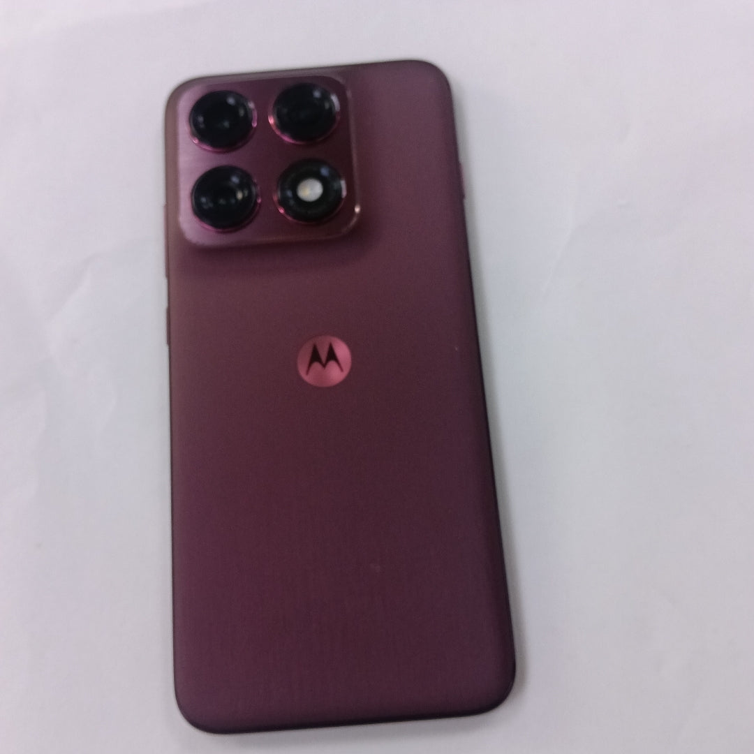 CELULAR MOTOROLA EDGE 70 PRO XT2607-1  (2026) 512 GB 12 GB RAM (SEMINUEVO)