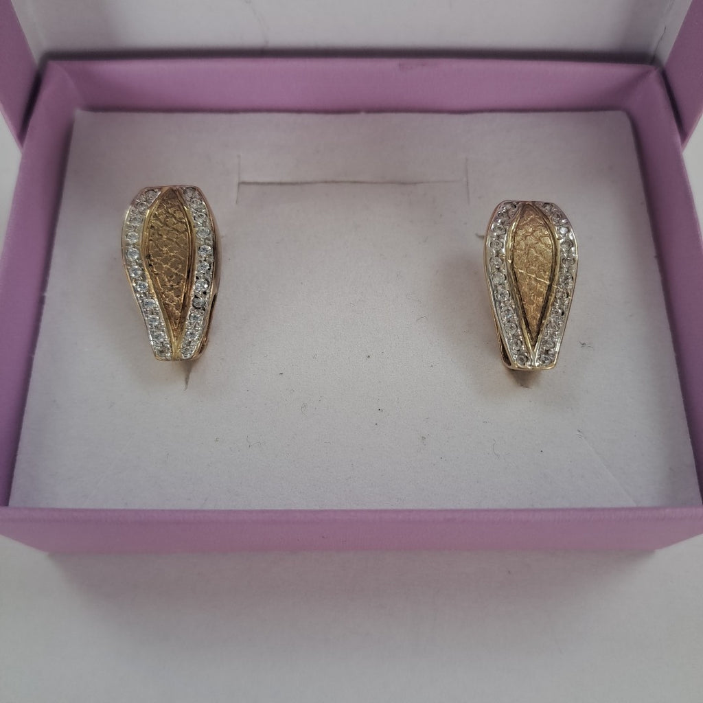 ARRACADAS PAR ORO 8 K 5.3 GRMS (SEMINUEVO)