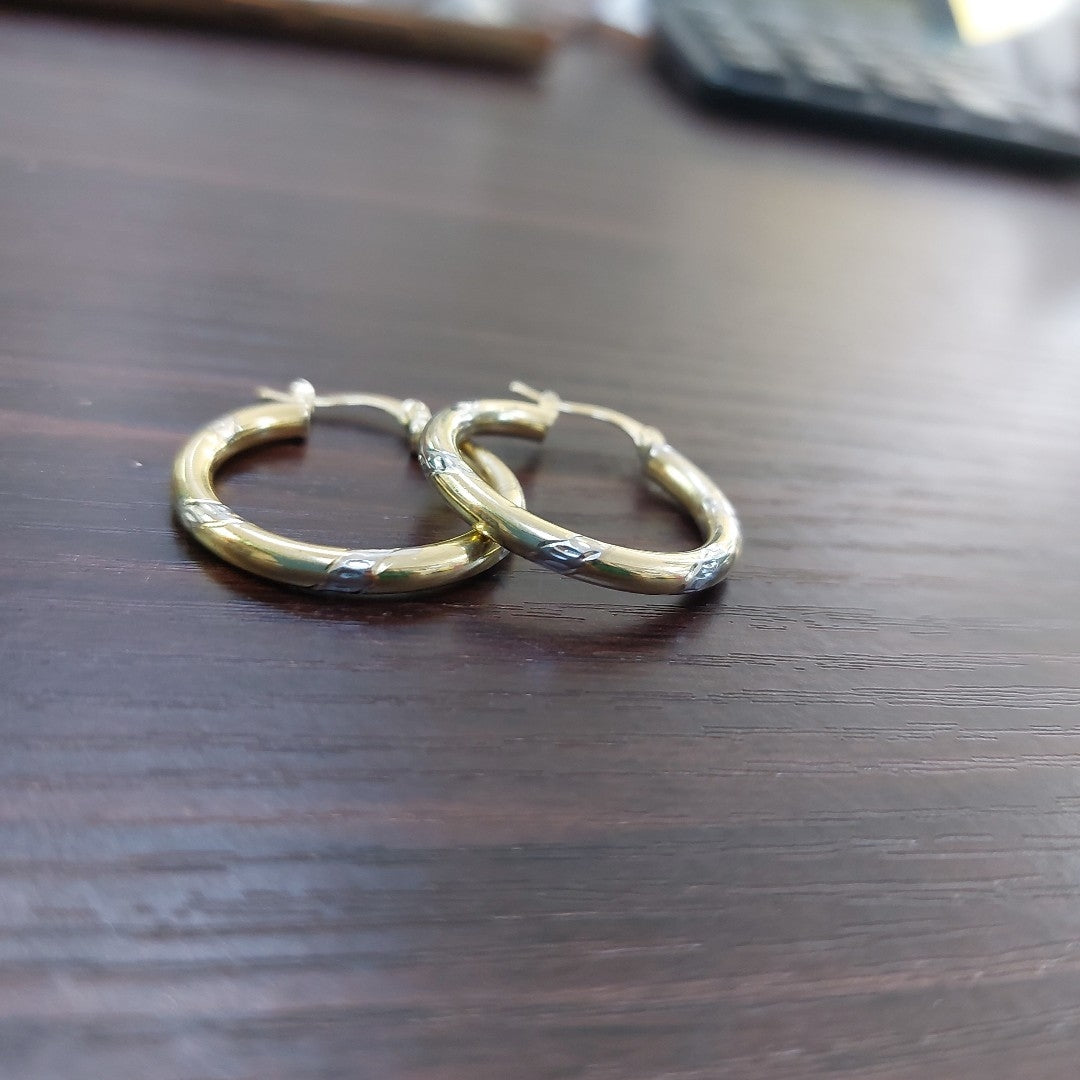 ARETES ARRACADAS MARTILLADA COMB 14K 2 GR ET 10 (NUEVO)