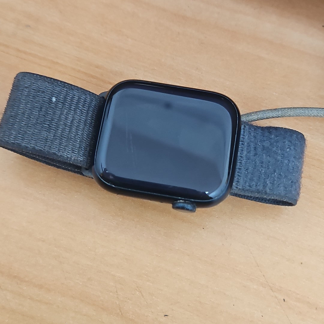 SMARTWATCH APPLE SERIES 9 ALUMINIO A2980 45 MM GPS (SEMINUEVO)