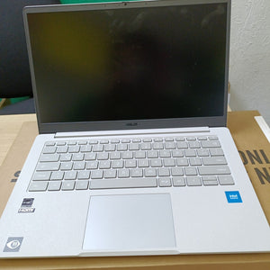 LAPTOP ASUS CROMEBOOK CX1405CTA C8G128-C1 (2025) 128 GB 8 GB RAM (SEMINUEVO)