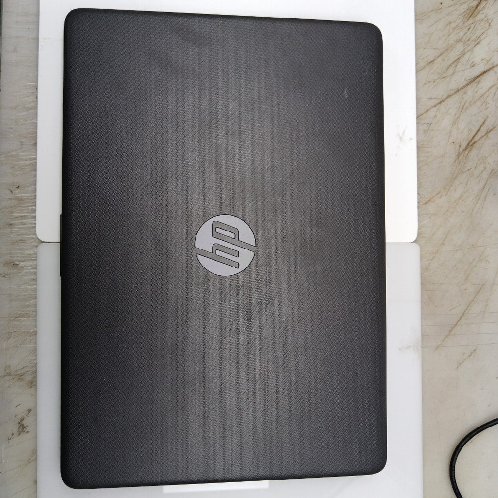 LAPTOP HP 245 G9 (2023) 512 GB SSD 16 GB RAM (SEMINUEVO)