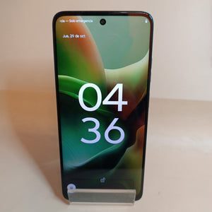 CELULAR MOTOROLA MOTO G15 XT2521-2 (2025) 128 GB 4 GB RAM (SEMINUEVO)