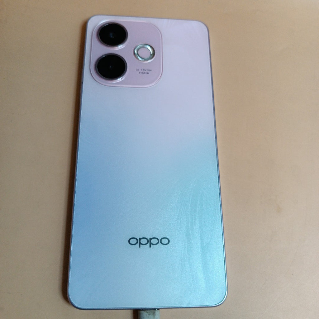 CELULAR OPPO A5 PRO 5G CPH2695 (2025) 256 GB 8 GB RAM (SEMINUEVO)