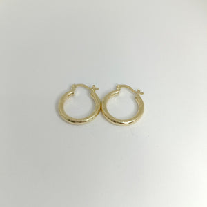 ARETES ARRACADAS FACETADAS 14K 2.5 GR ET 05 (NUEVO)