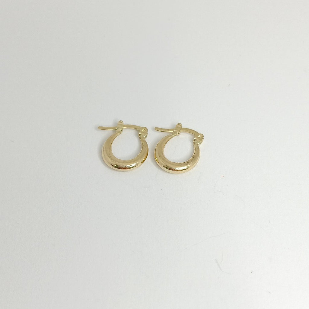 ARETES ARRACADAS LISA CHICA 14K 1.1 GR AC 81 (NUEVO)