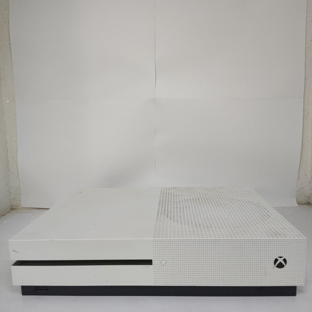 CONSOLA DE VIDEOJUEGO MICROSOFT XBOX ONE S (SEMINUEVO)