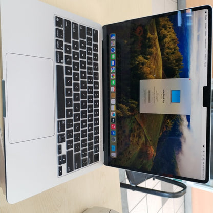 LAPTOP APPLE MACBOOK AIR 13&quot; 2022 3.49 A2681 (8 CPU/8 GPU) (SEMINUEVO)