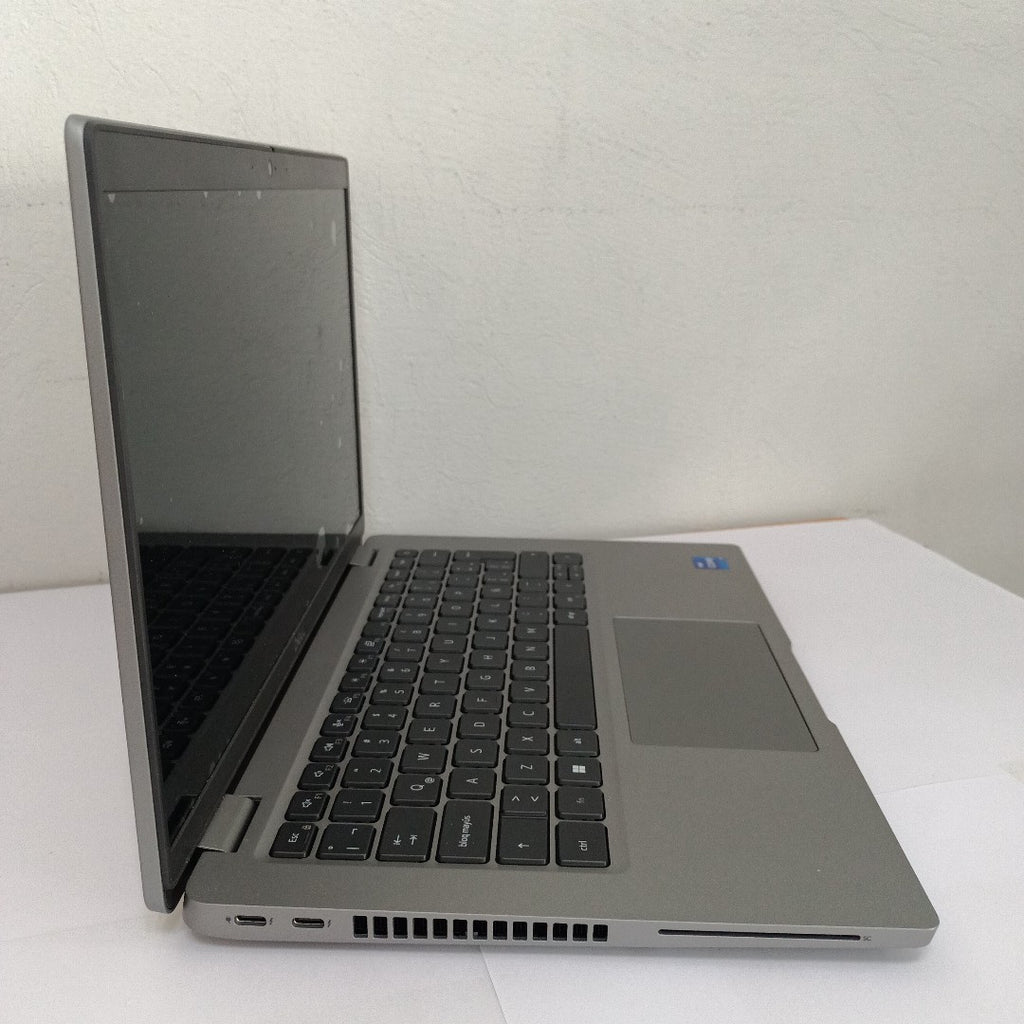 LAPTOP DELL LATITUDE 5430 (2023) (SEMINUEVO)