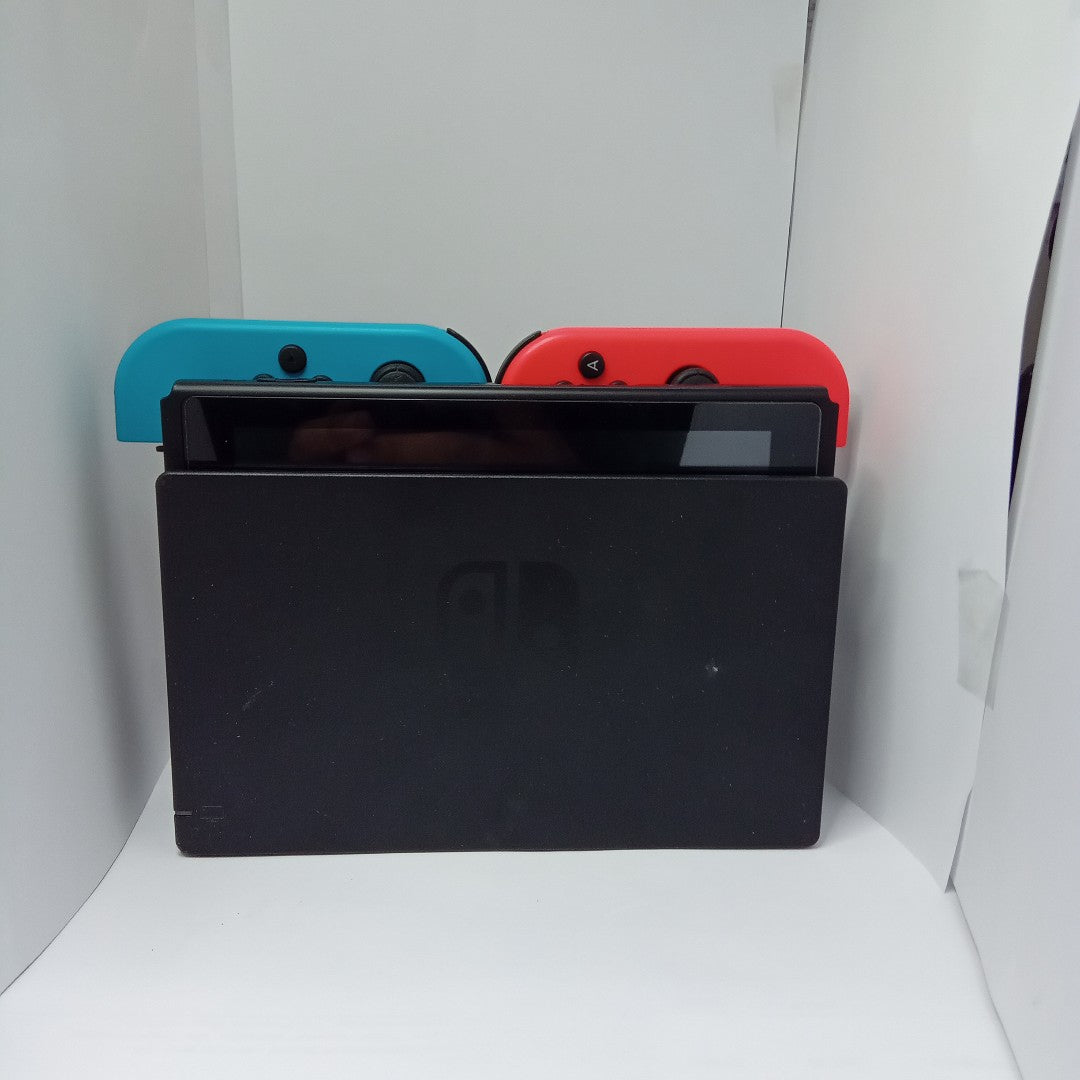 CONSOLA DE VIDEOJUEGO NINTENDO SWITCH (SEMINUEVO)