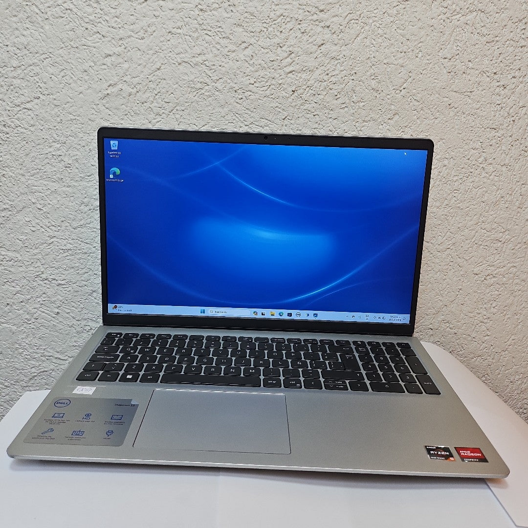 LAPTOP DELL INSPIRON 15 3525 (2022) 1 TB SSD + 256 GB SSD 16 GB RAM (SEMINUEVO)