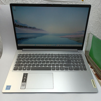 LAPTOP LENOVO IDEAPAD 1 15IGL7 (2023) 256 GB SSD 8 GB RAM (SEMINUEVO)