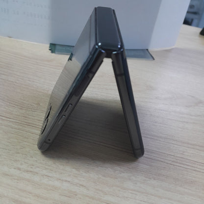 CELULAR MOTOROLA RAZR 40 ULTRA XT2321-2 (2023) 512 GB 12 GB RAM (SEMINUEVO)