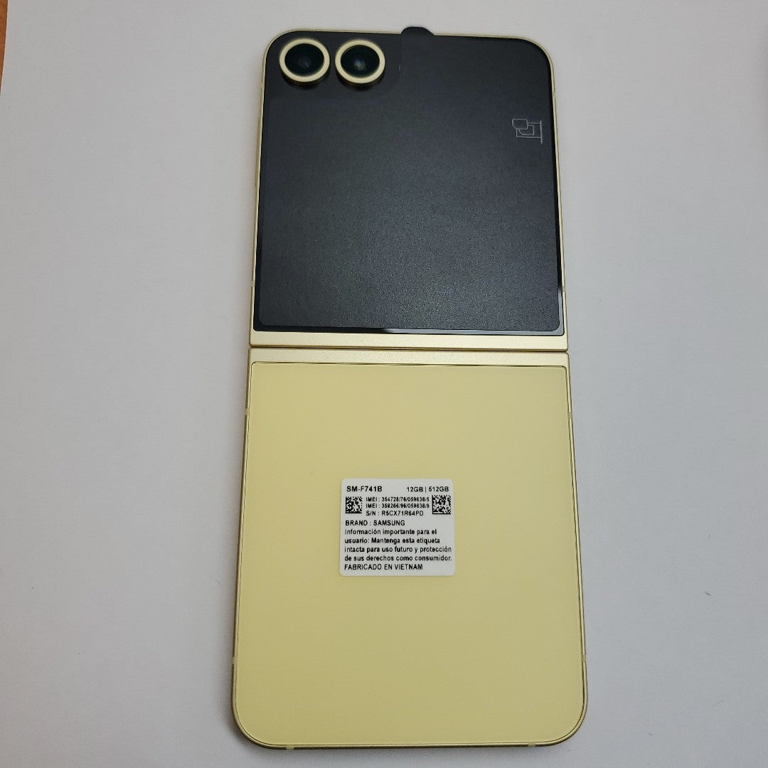 CELULAR SAMSUNG GALAXY Z FLIP6 SM-F741B (2024) 512 GB 12 GB RAM (SEMINUEVO)