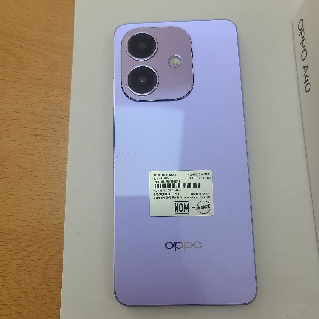 CELULAR OPPO  A40 CPH2669 (2024) 256 GB 4 GB RAM (SEMINUEVO)