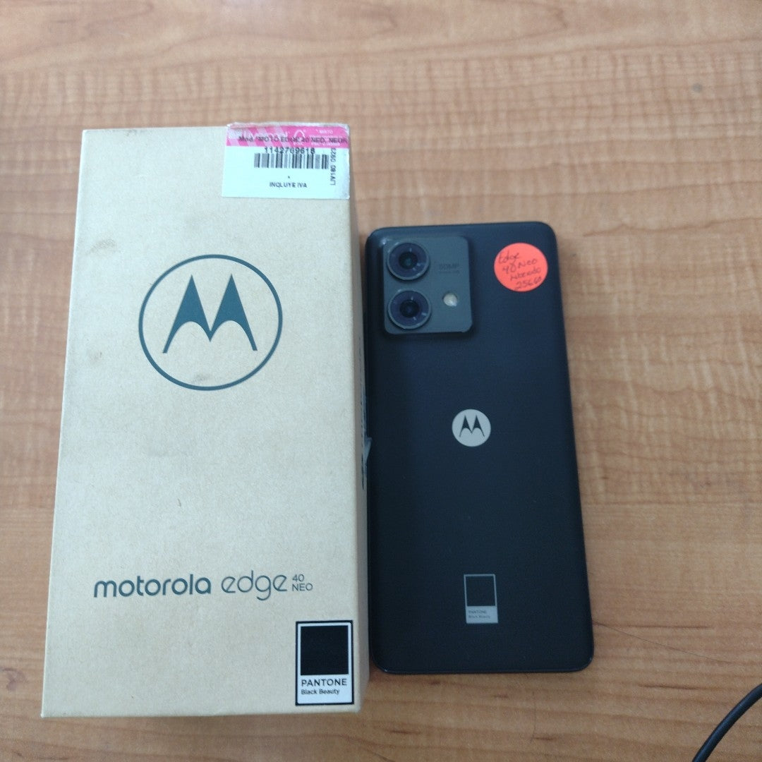 CELULAR MOTOROLA EDGE 40 NEO XT2307-1 (2023) 256 GB 8 GB RAM (SEMINUEVO)