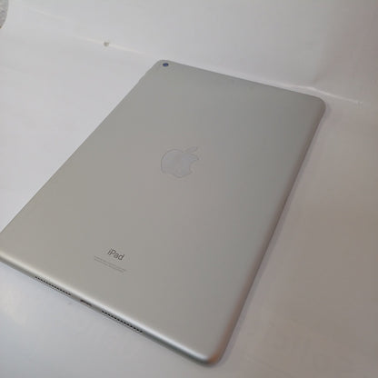 TABLETA APPLE IPAD 9 A2602 64 GB 3 GB RAM (SEMINUEVO)