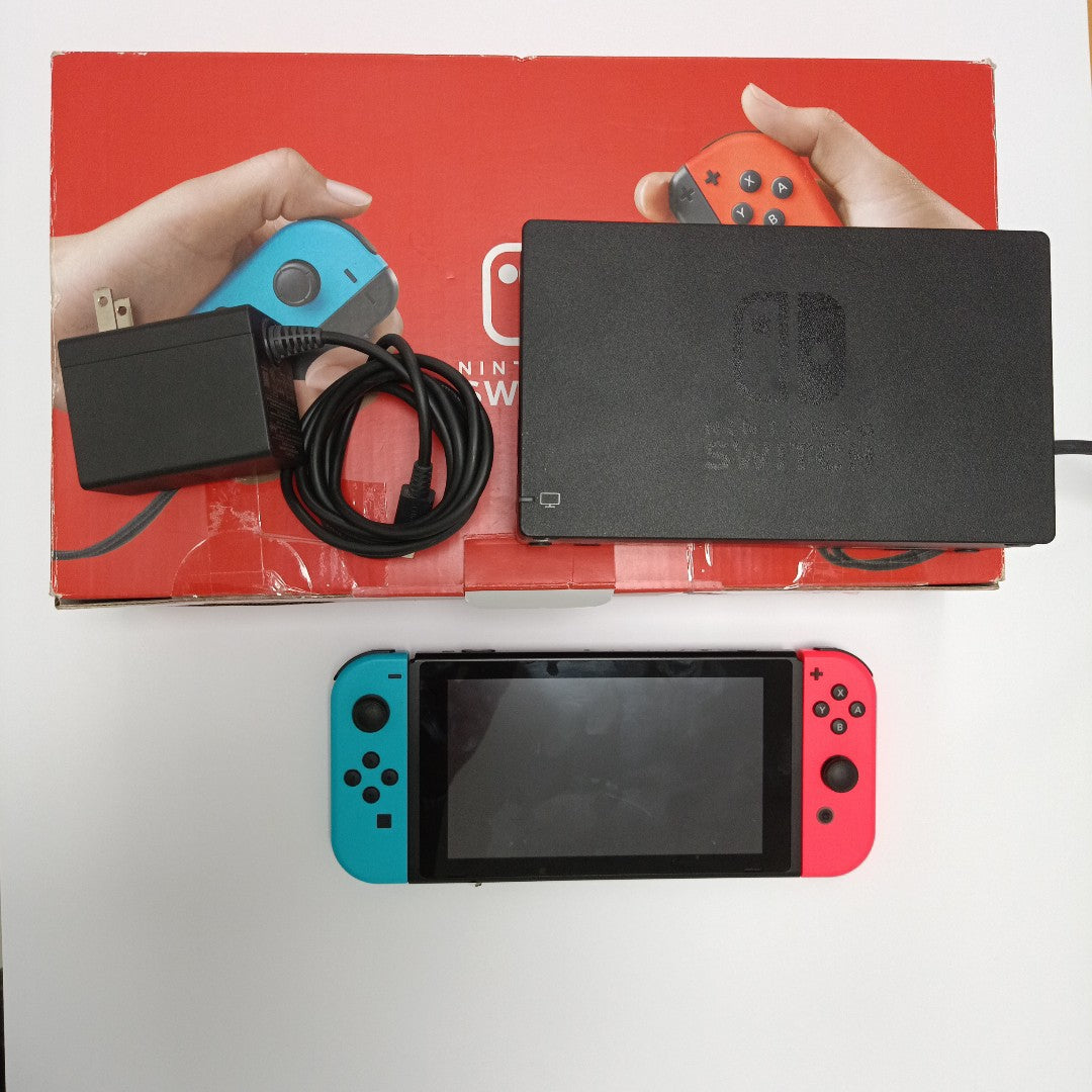 CONSOLA DE VIDEOJUEGO NINTENDO SWITCH 1.1 32 GB (SEMINUEVO)