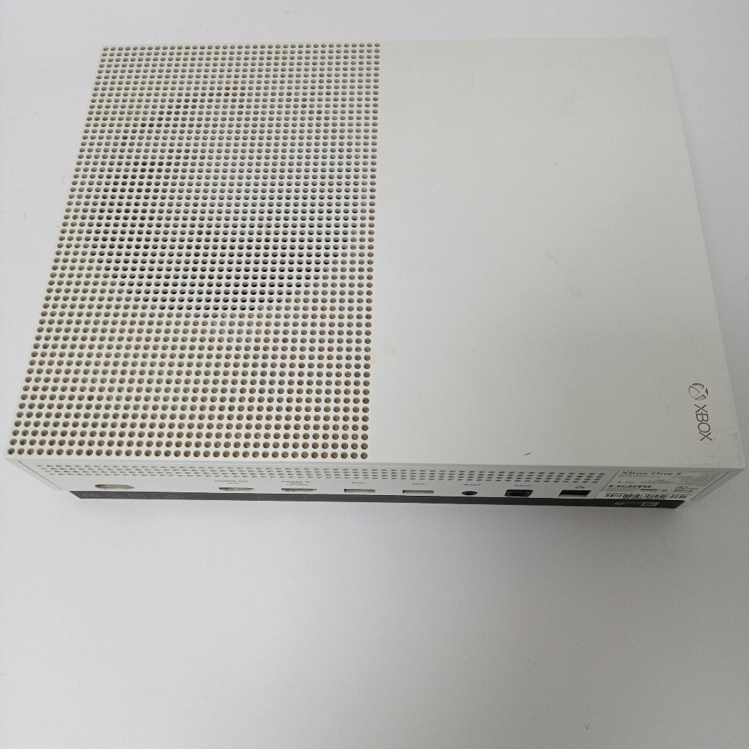 CONSOLA DE VIDEOJUEGO MICROSOFT XBOX ONE S 1 TB (SEMINUEVO)