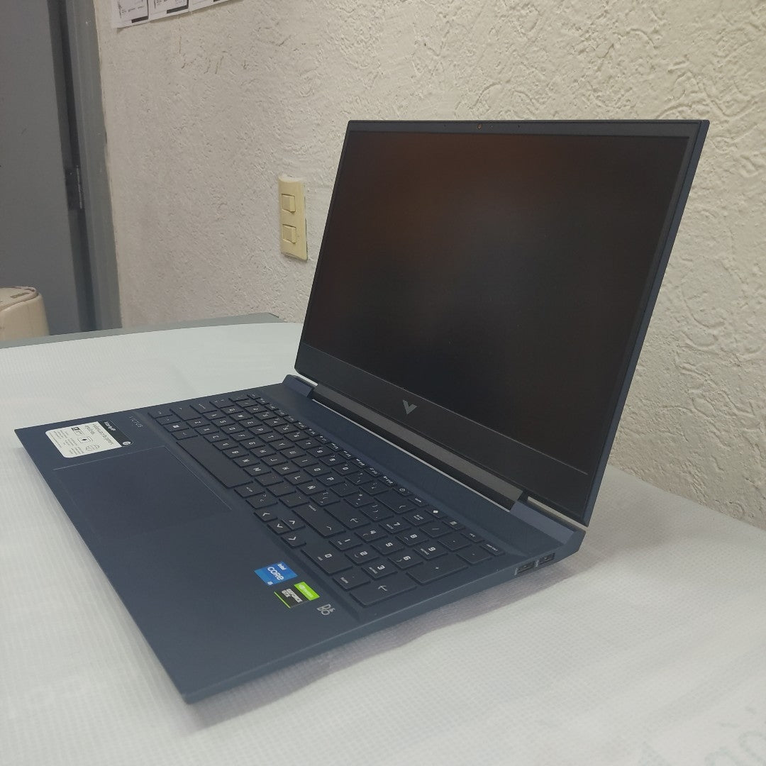 LAPTOP HP VICTUS 16-D0503LA(2023) 256 GB SSD 8 GB RAM (SEMINUEVO)